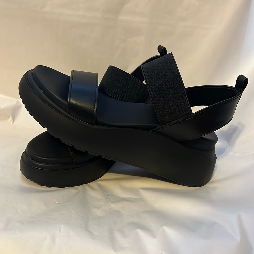 Steve Madden platform sandals